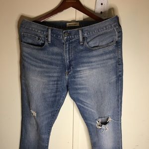 GAP Mens Distressed denim  34x30